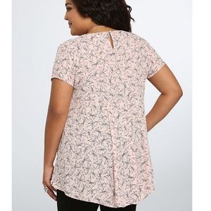 NWOT Torrid Bow Chiffon Top